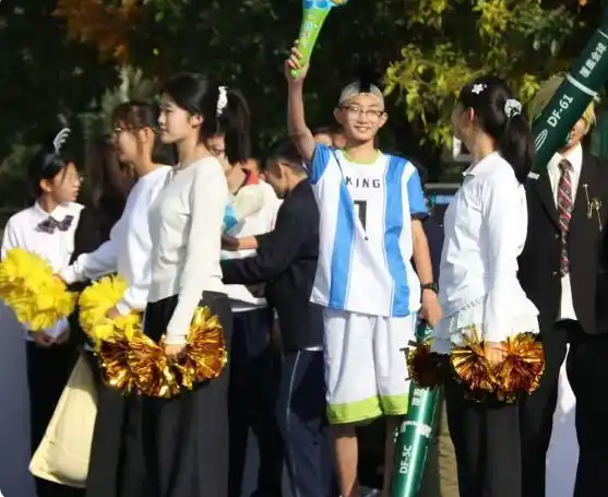 提供营养惠师餐食当地用实实在在的举措温暖着每一位教育工作者 提供营养惠师餐食当地用实实在在的举措温暖着每一位教育工作者